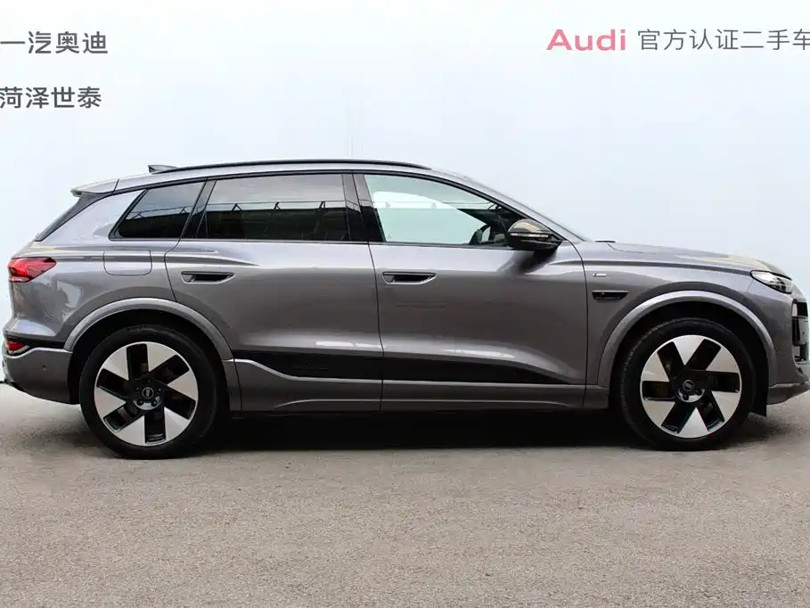 Audi Q6L e-tron — фото 5