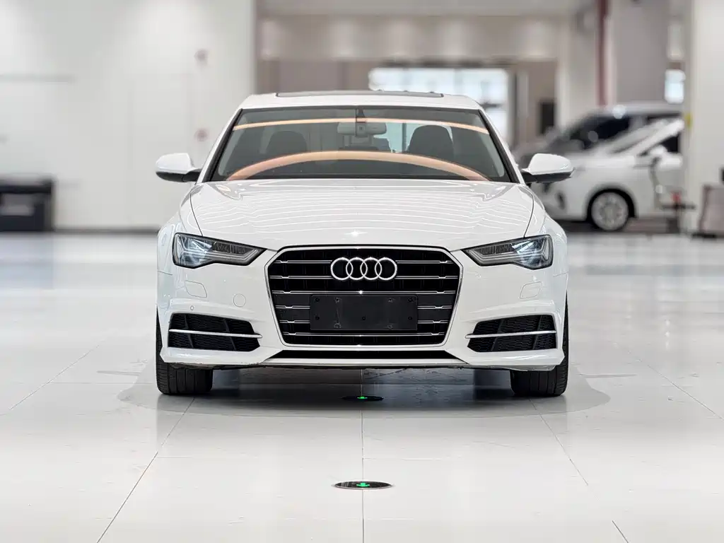 Audi A6L — фото 2