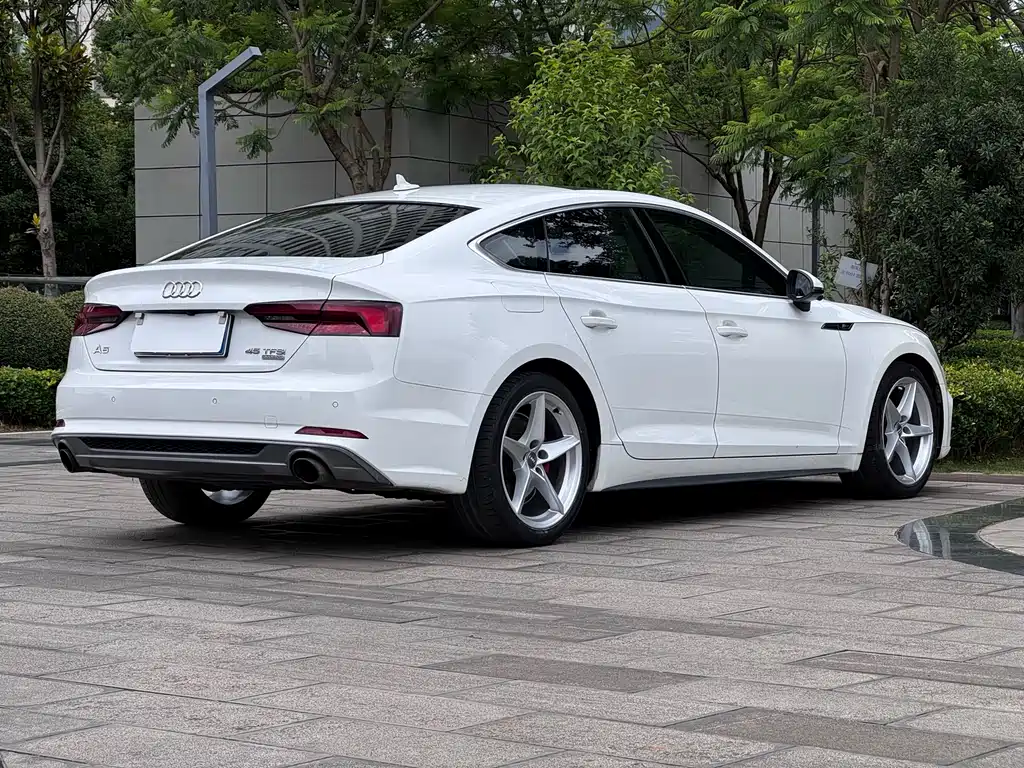 Audi A5 (Import) — фото 5