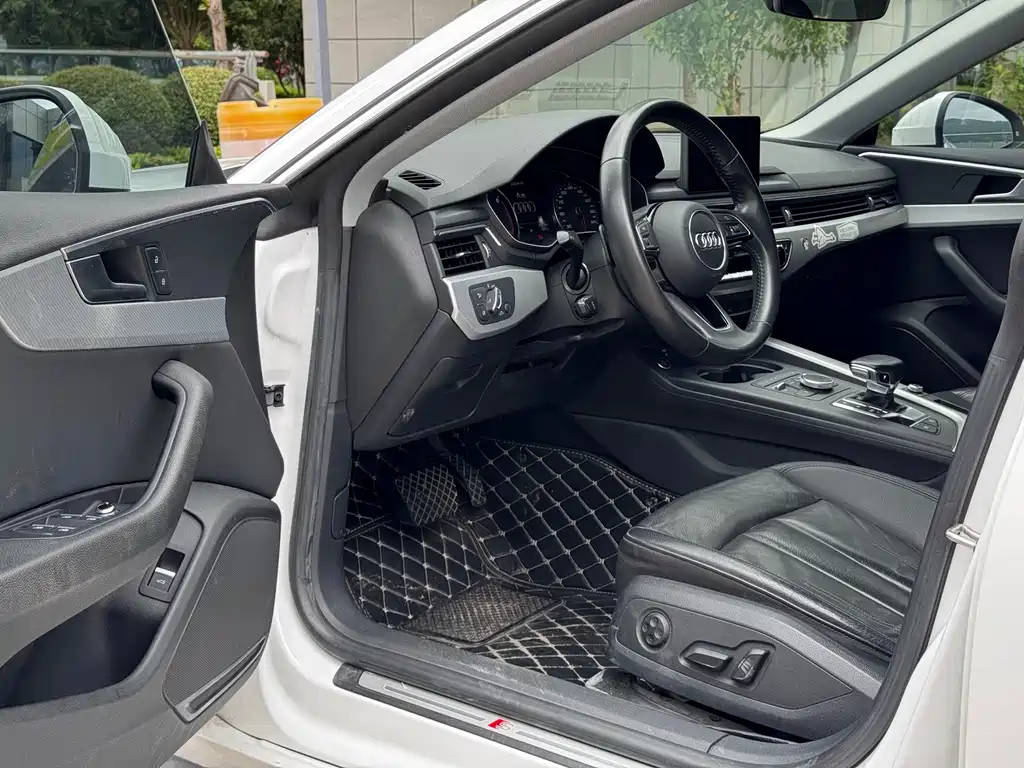 Audi A5 (Import) — фото 8