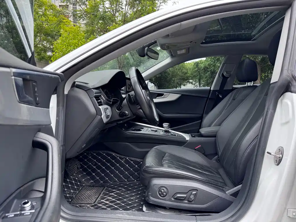 Audi A5 (Import) — фото 9