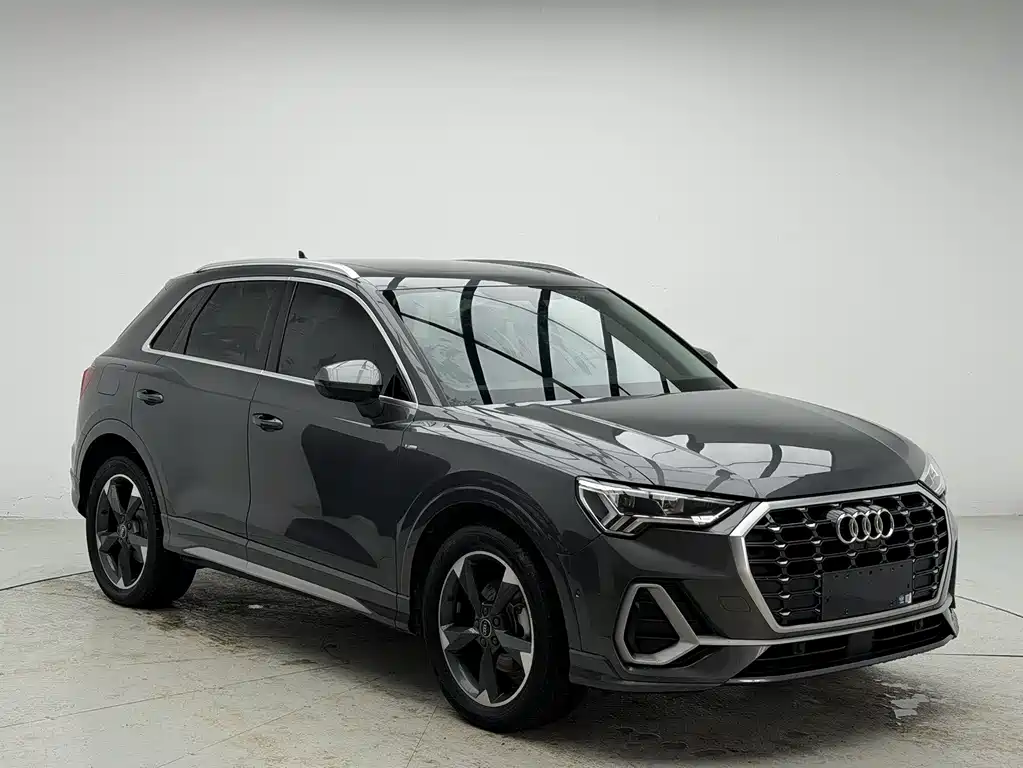 Audi Q3 — фото 3