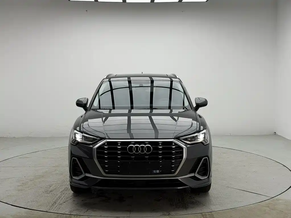 Audi Q3 — фото 2