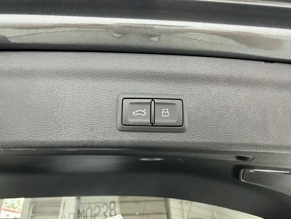 Audi Q3 — фото 17