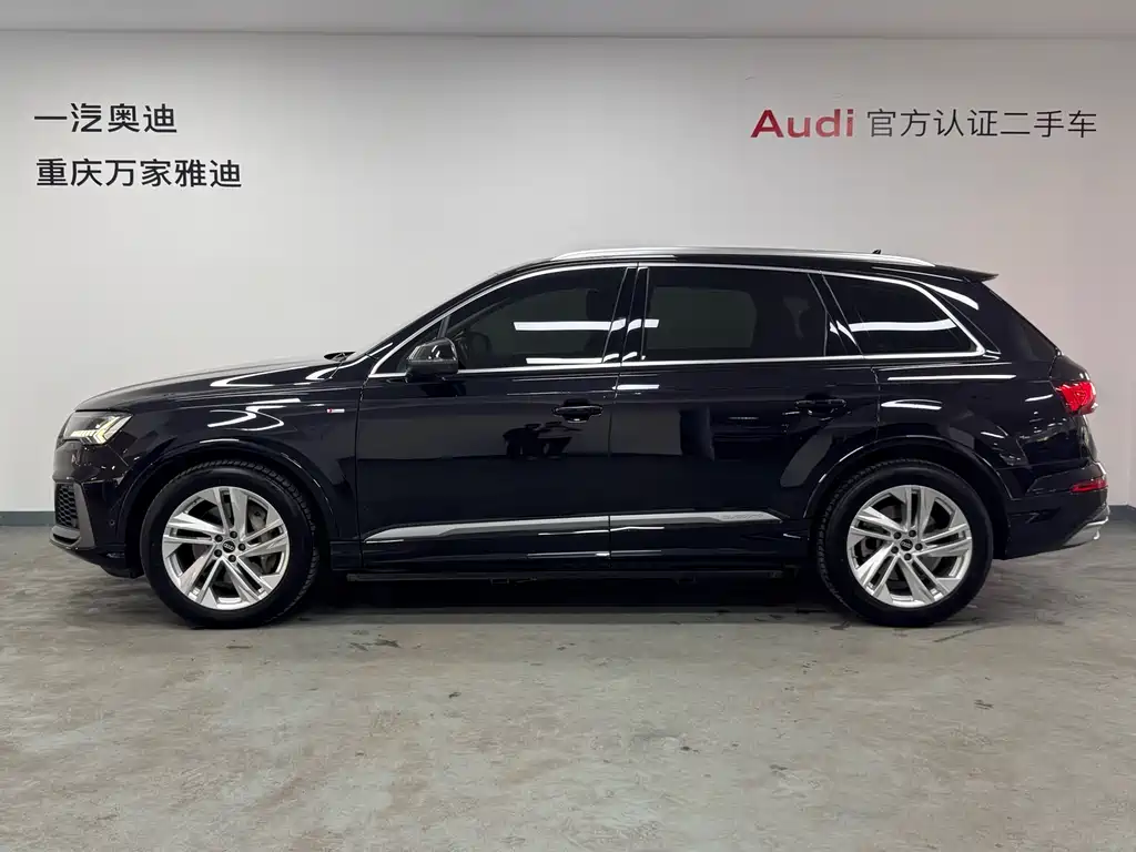 Audi Q7 — фото 19