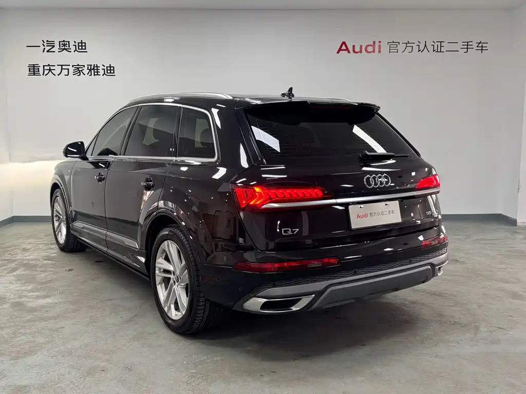 Audi Q7 — фото 6