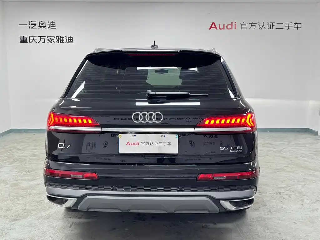Audi Q7 — фото 7