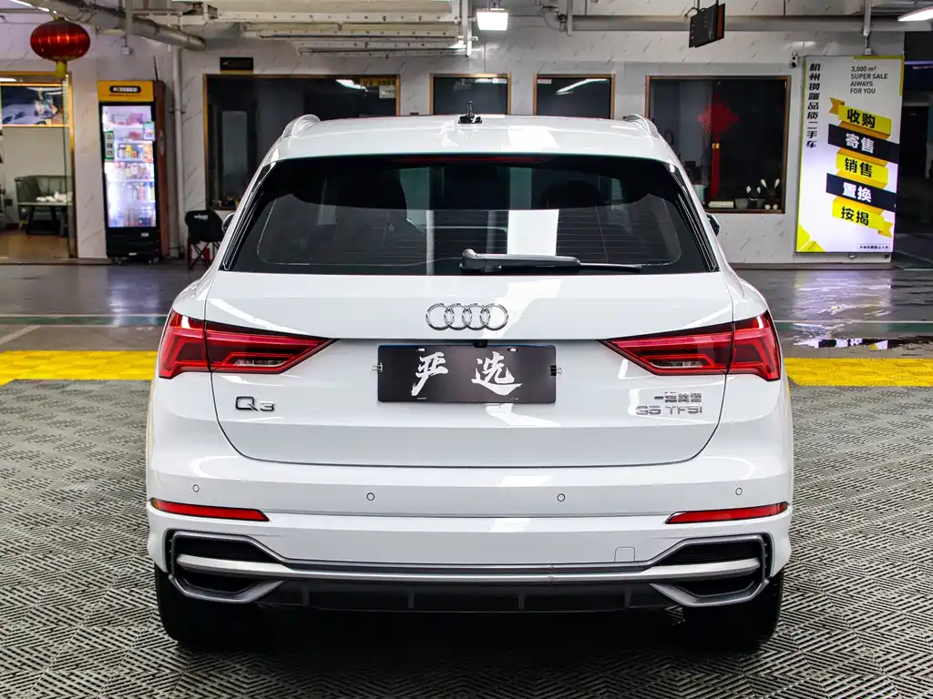 Audi Q3 — фото 22