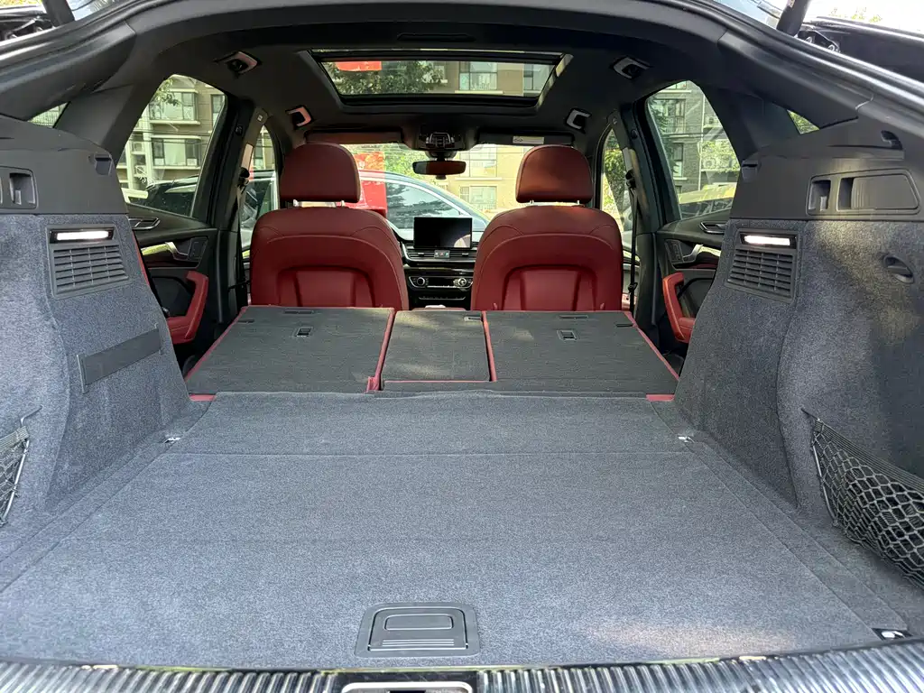 Audi Q5L Sportback — фото 29