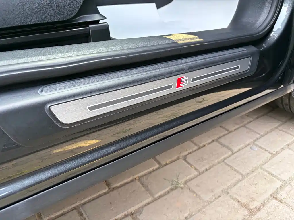Audi Q5L Sportback — фото 33