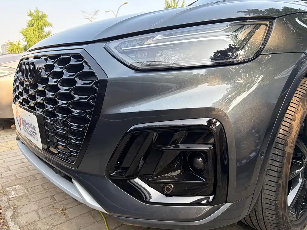 Audi Q5L Sportback — фото 8