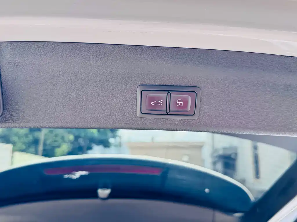 Audi Q3 — фото 19