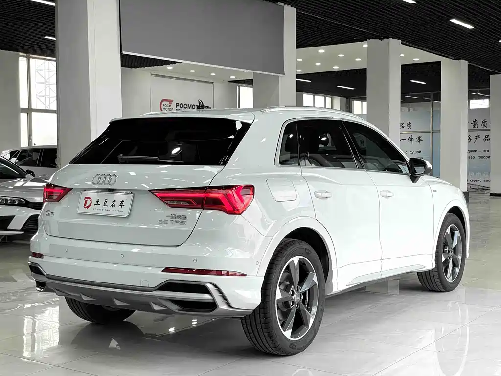 Audi Q3 — фото 4