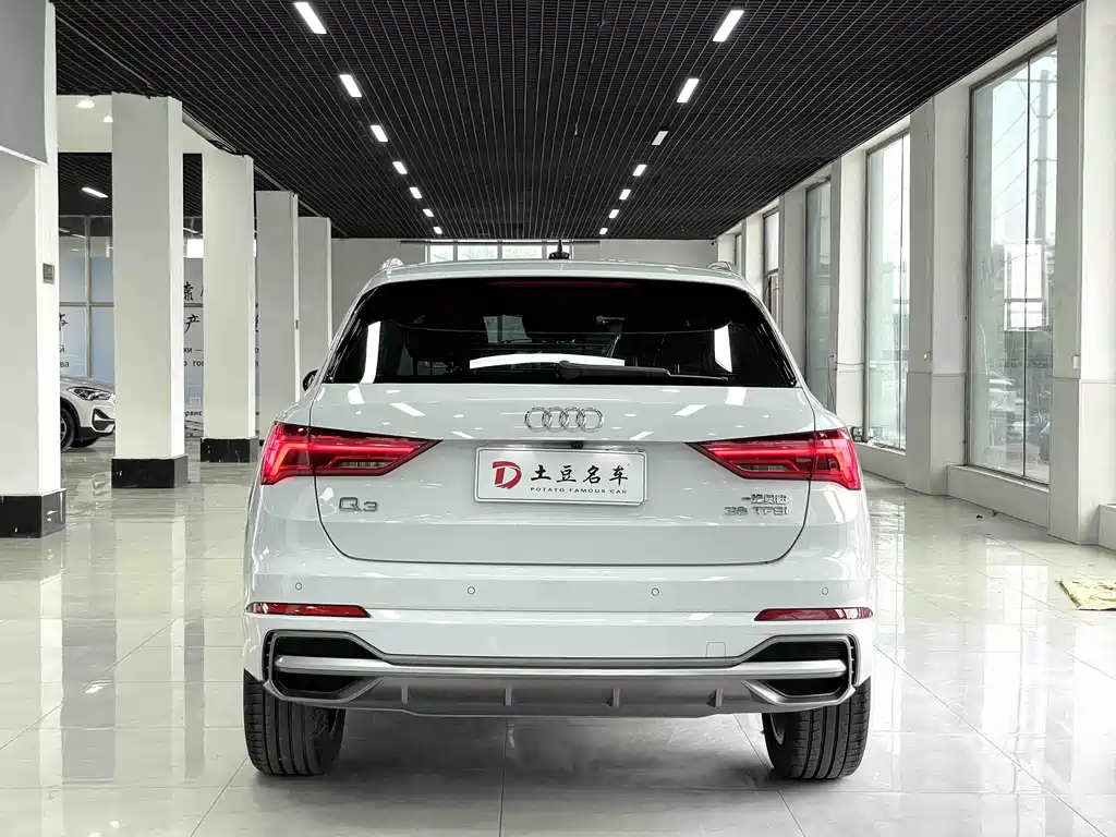 Audi Q3 — фото 5