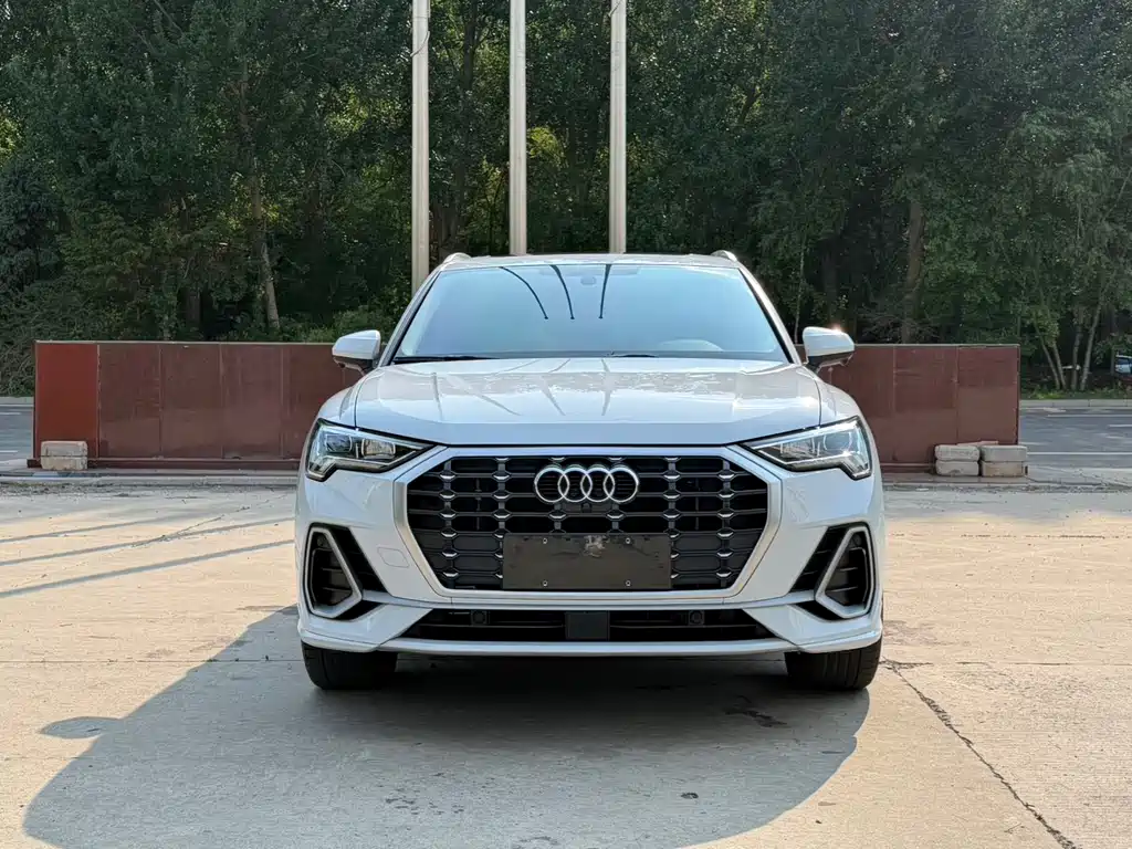 Audi Q3 — фото 2