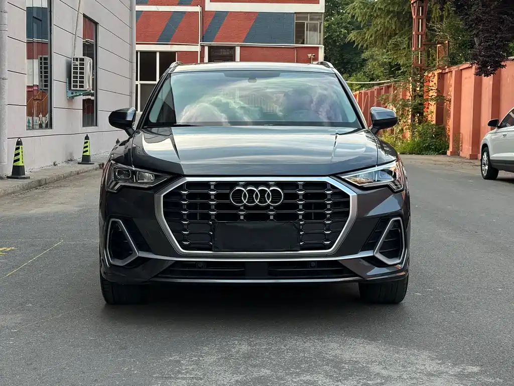 Audi Q3 — фото 2