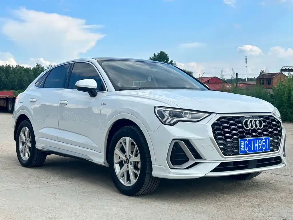 Audi Q3 Sportback — фото 3