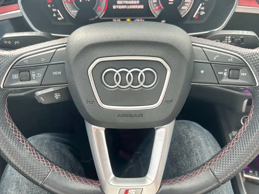 Audi Q3 Sportback — фото 6