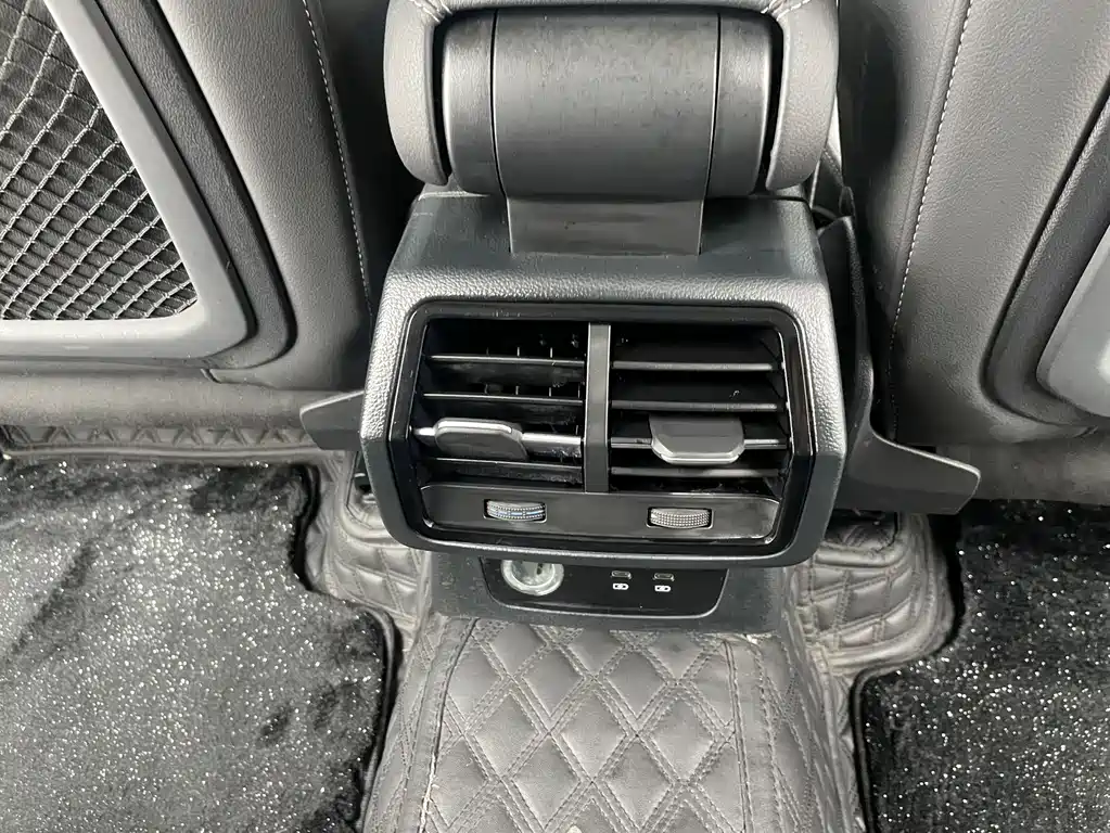 Audi Q3 — фото 13