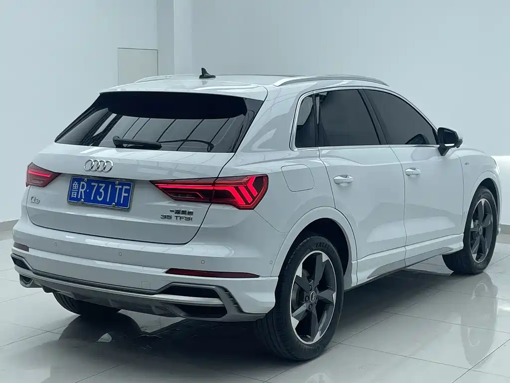 Audi Q3 — фото 3