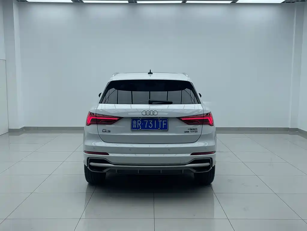 Audi Q3 — фото 6