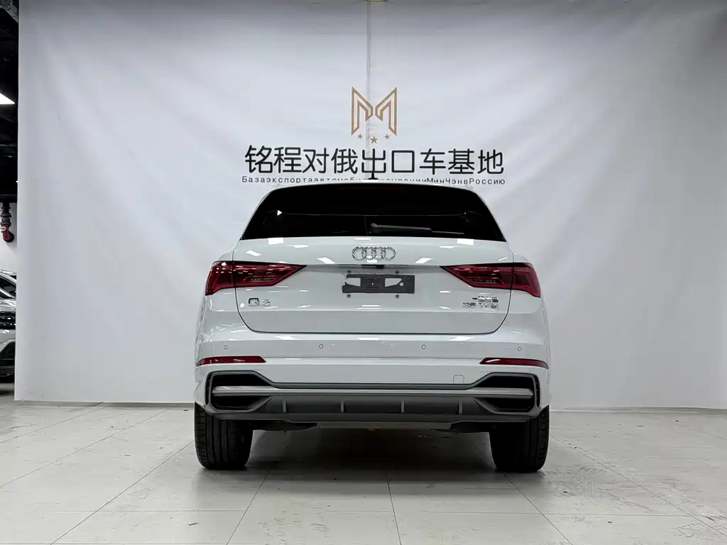 Audi Q3 — фото 5