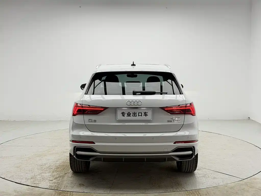 Audi Q3 — фото 3