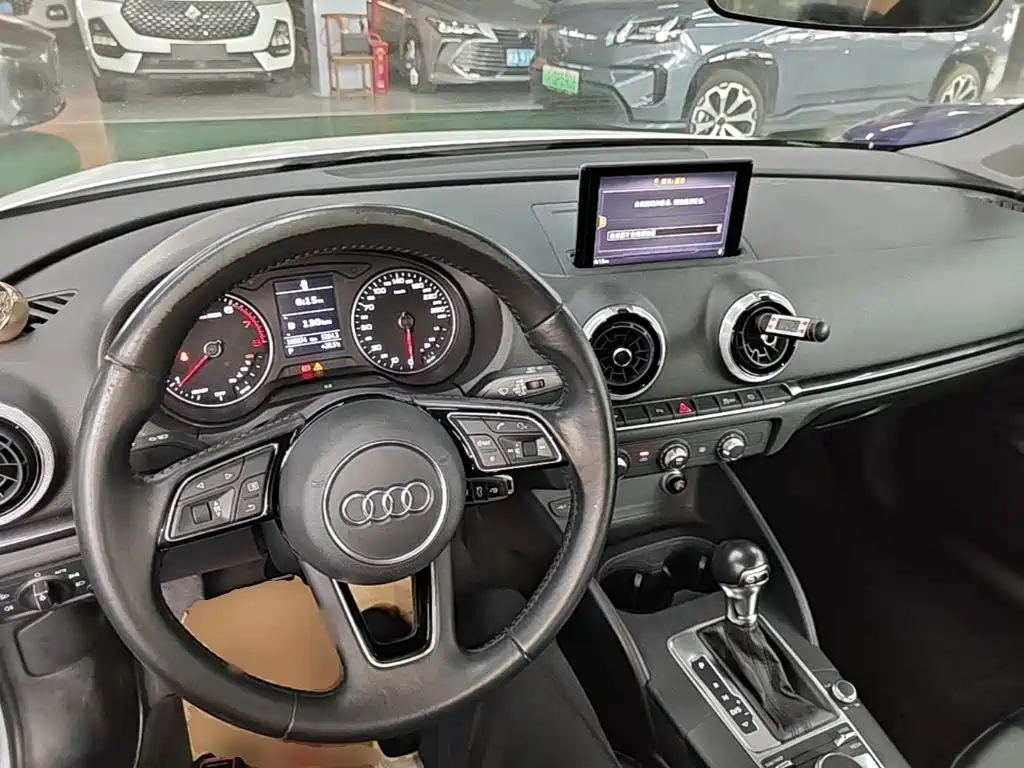 Audi A3 — фото 10