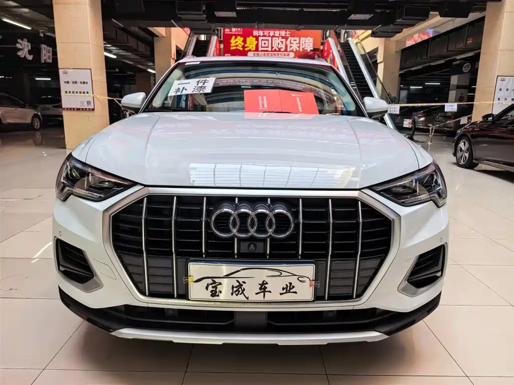 Audi Q3 — фото 2