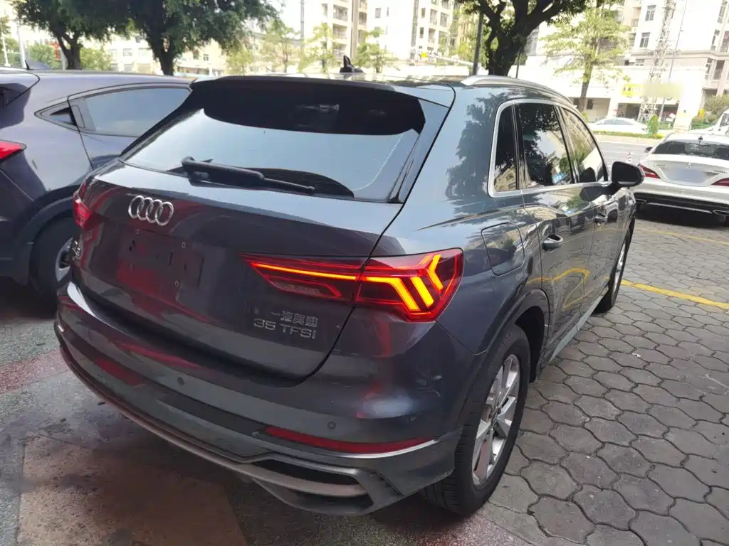 Audi Q3 — фото 5