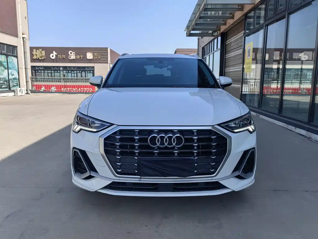Audi Q3 — фото 3