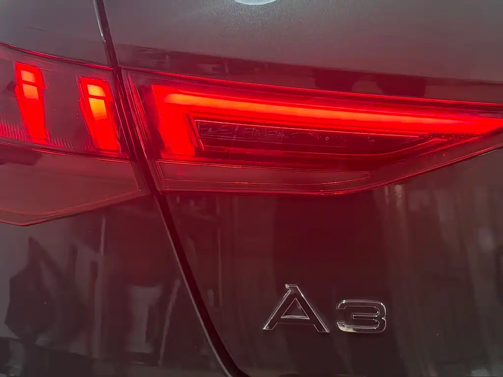 Audi A3 — фото 23