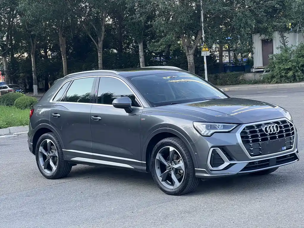 Audi Q3 — фото 2