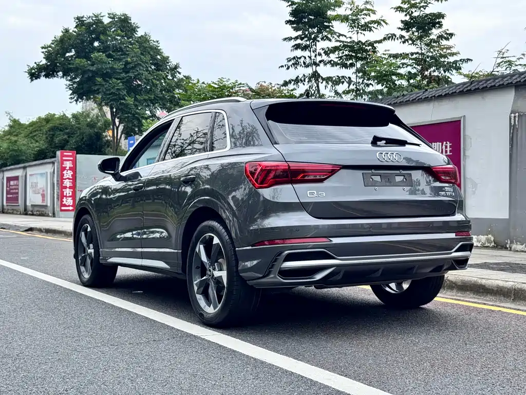 Audi Q3 — фото 6