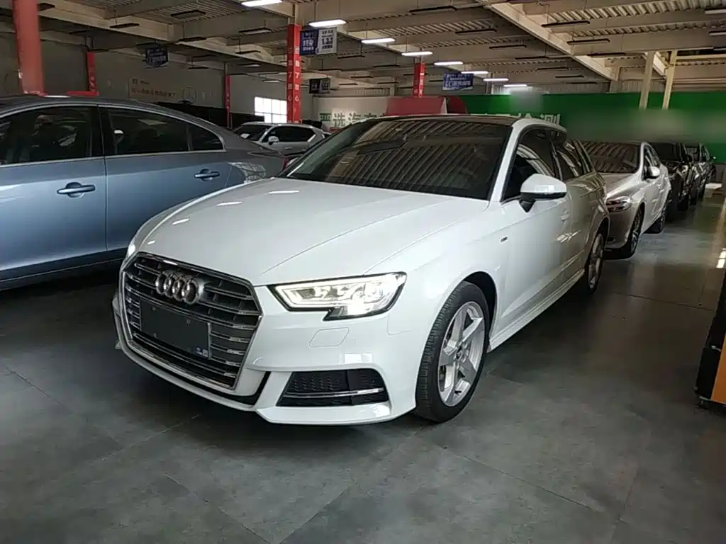 Audi A3 — фото 2