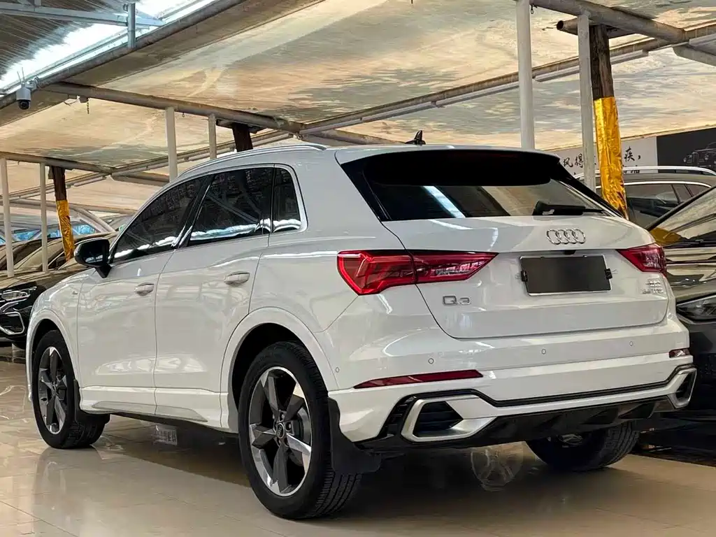 Audi Q3 — фото 4