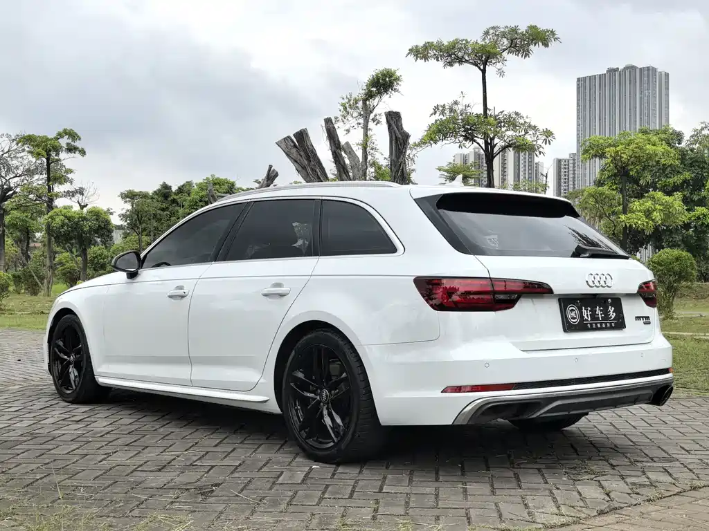 Audi A4 (Import) — фото 7