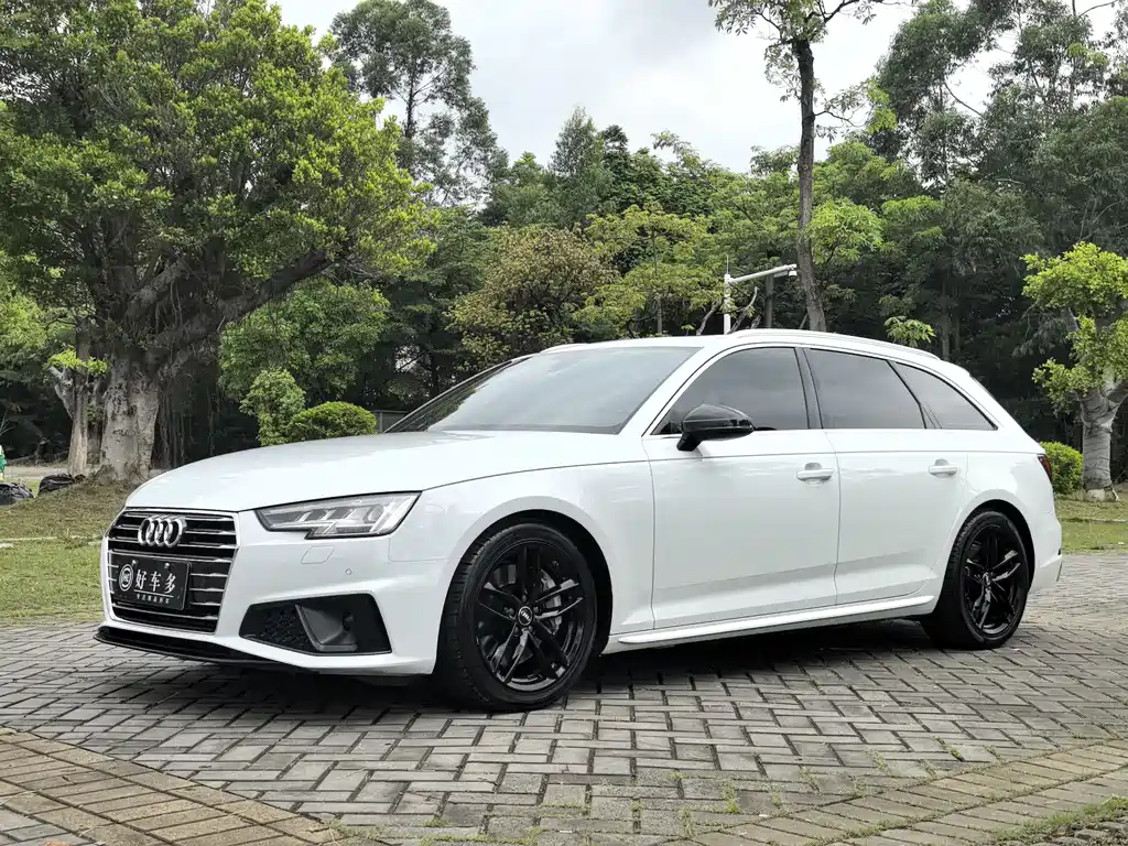 Audi A4 (Import)
