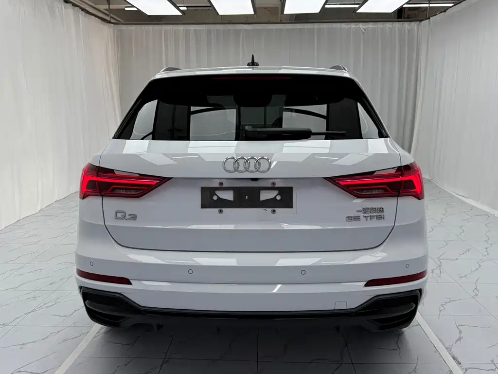 Audi Q3 — фото 5