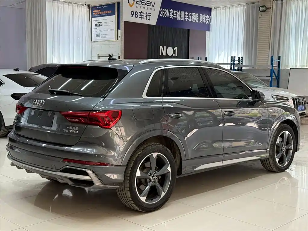 Audi Q3 — фото 4