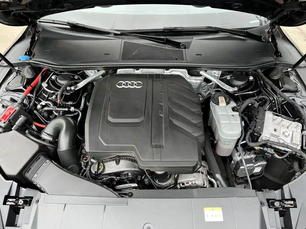 Audi A7L — фото 17