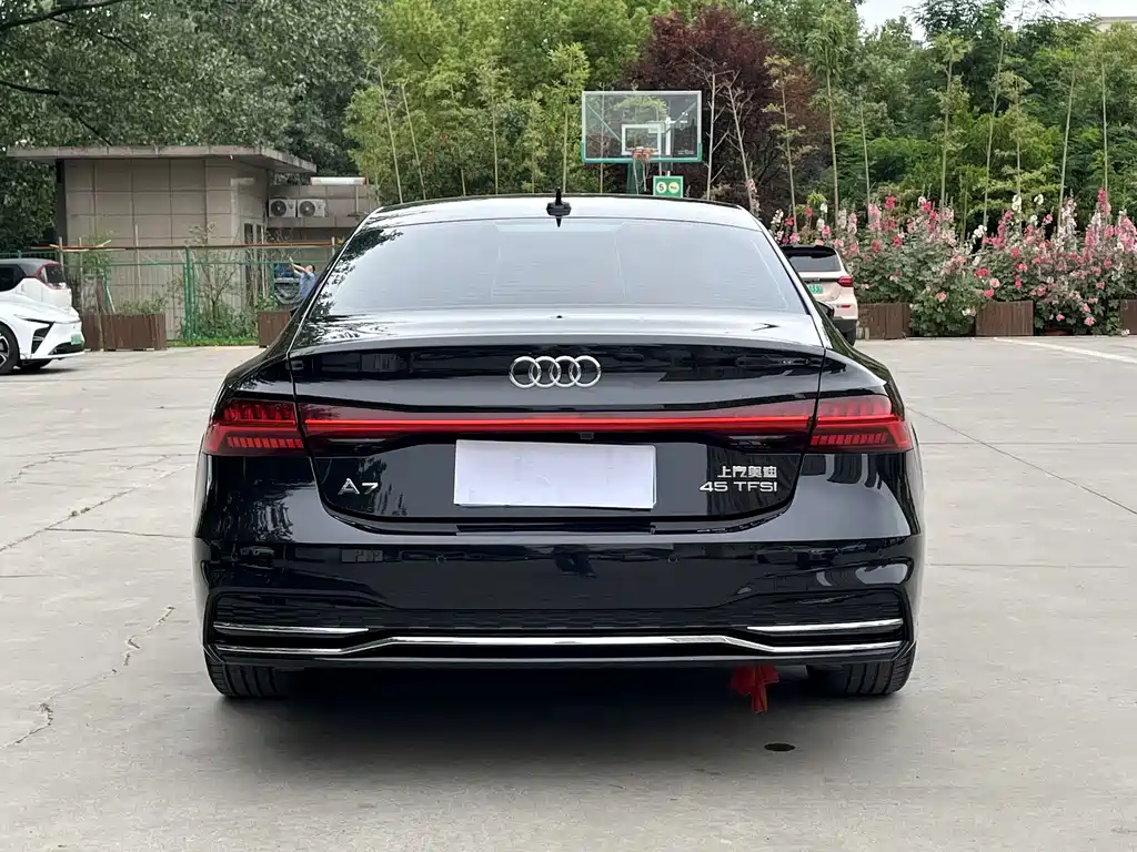 Audi A7L — фото 4