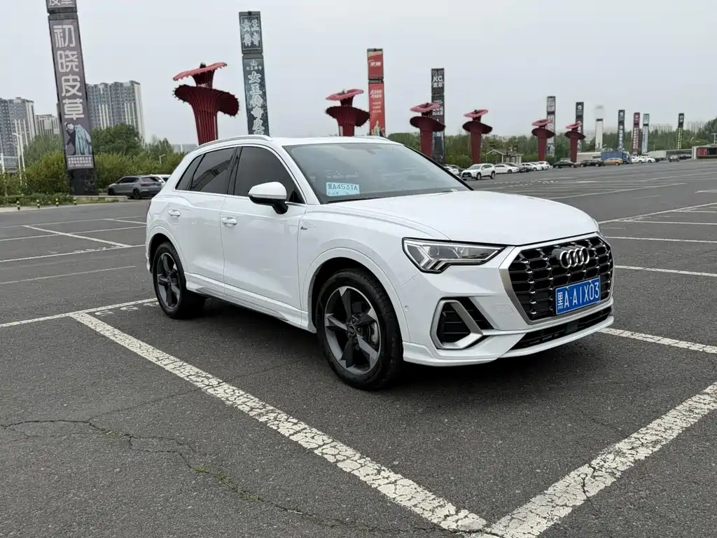 Audi Q3 — фото 3