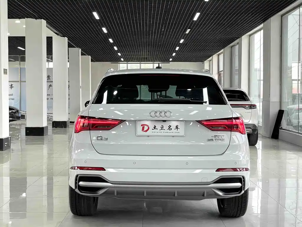 Audi Q3 — фото 5