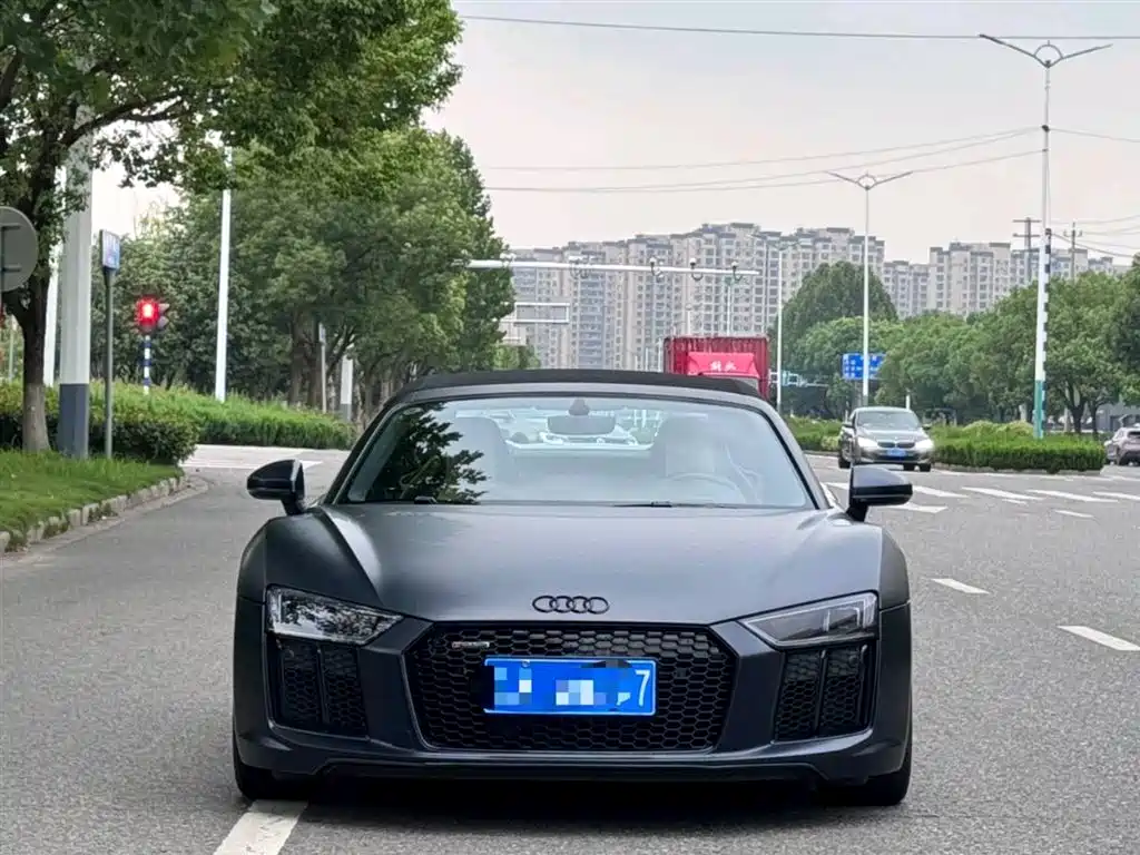 Audi R8 — фото 2