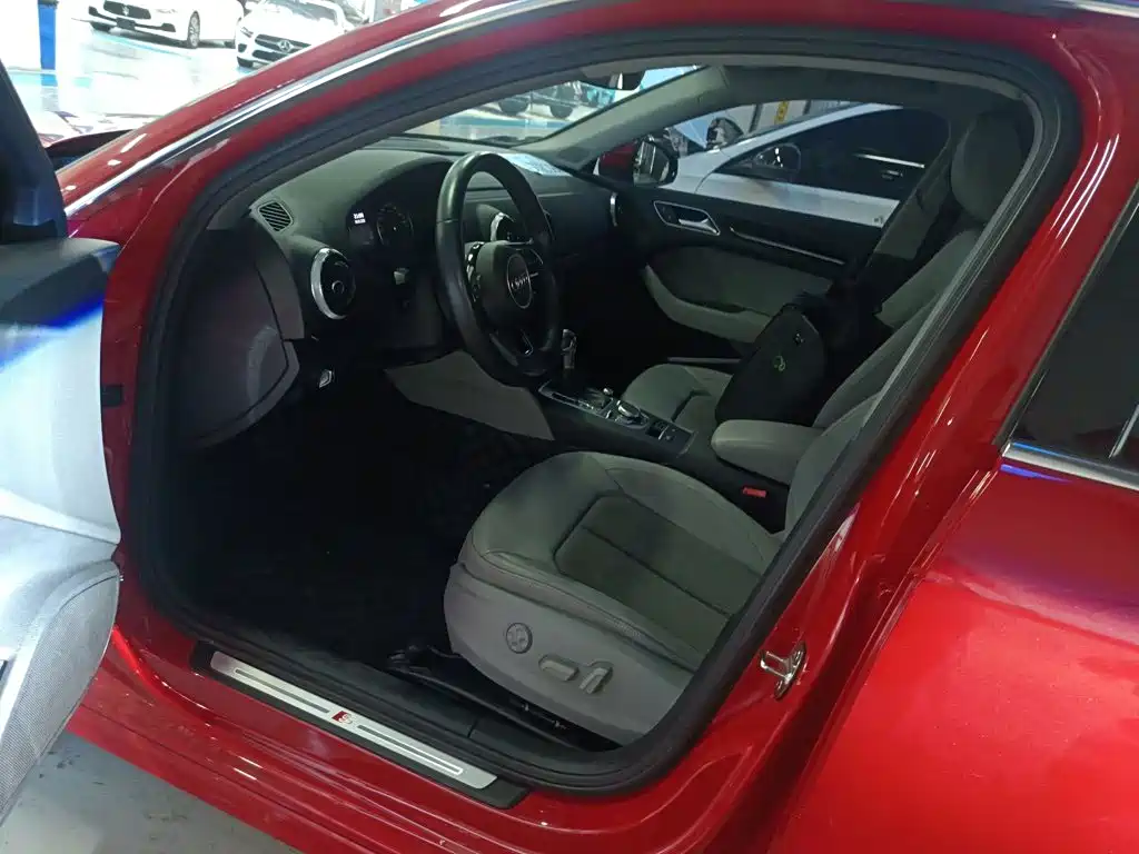 Audi A3 — фото 11