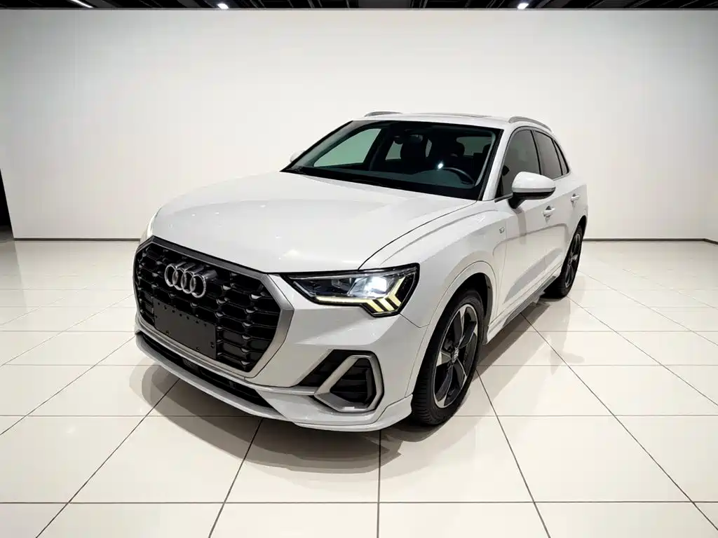 Audi Q3 — фото 2