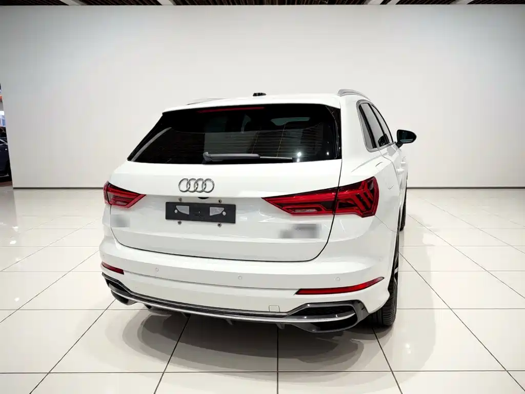 Audi Q3 — фото 4