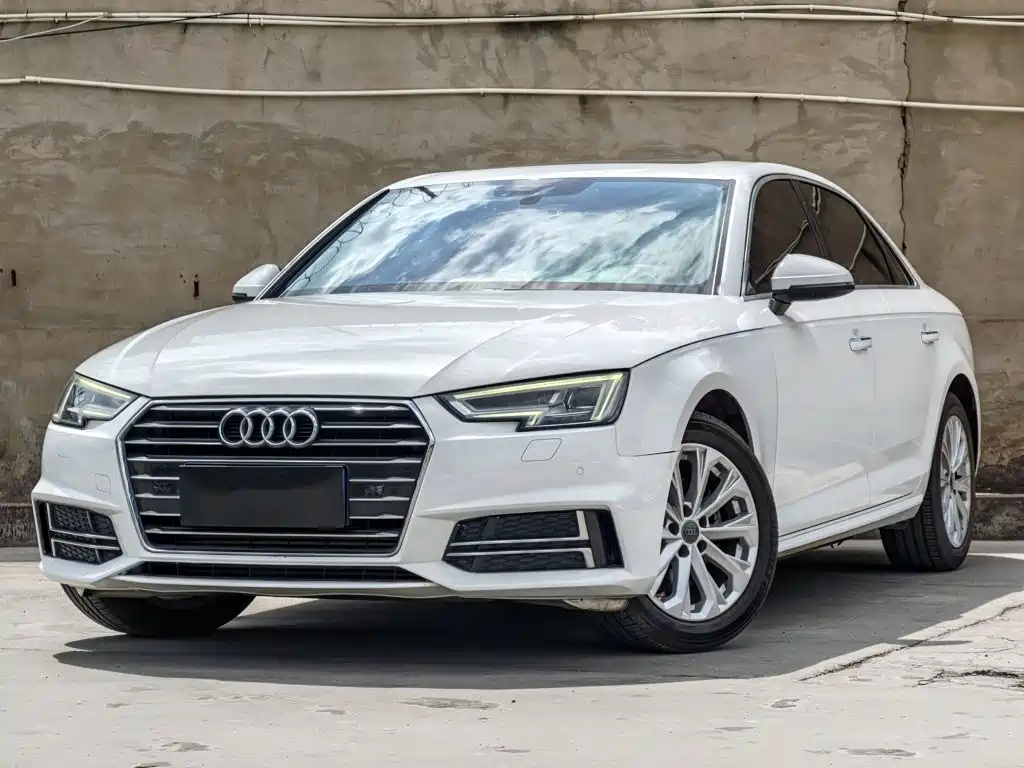 Audi A4L — фото 2