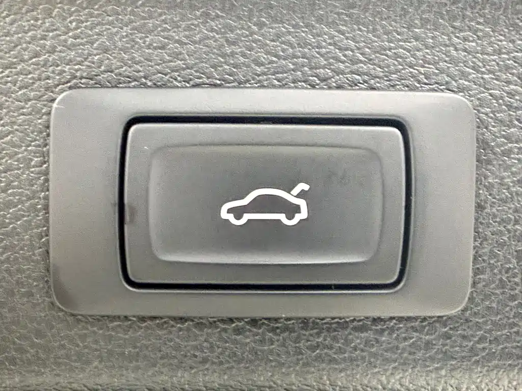 Audi Q3 — фото 22